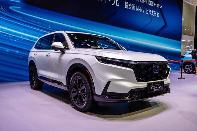 开云网站：2024年最好卖的十大油车：星越L狂甩21万辆瑞虎8排第六(图8)