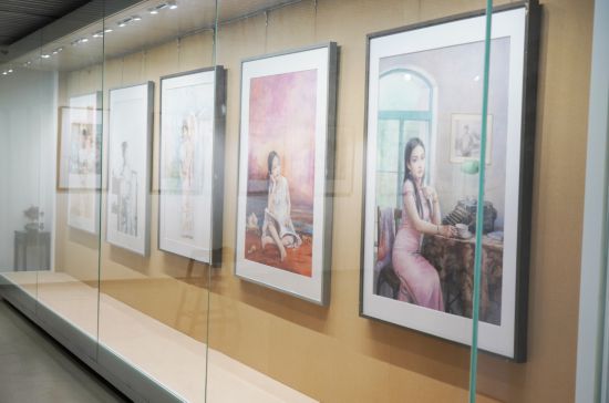 Kaiyun中国：写春联、剪窗花、猜灯谜……解锁沪上地道年味(图13)