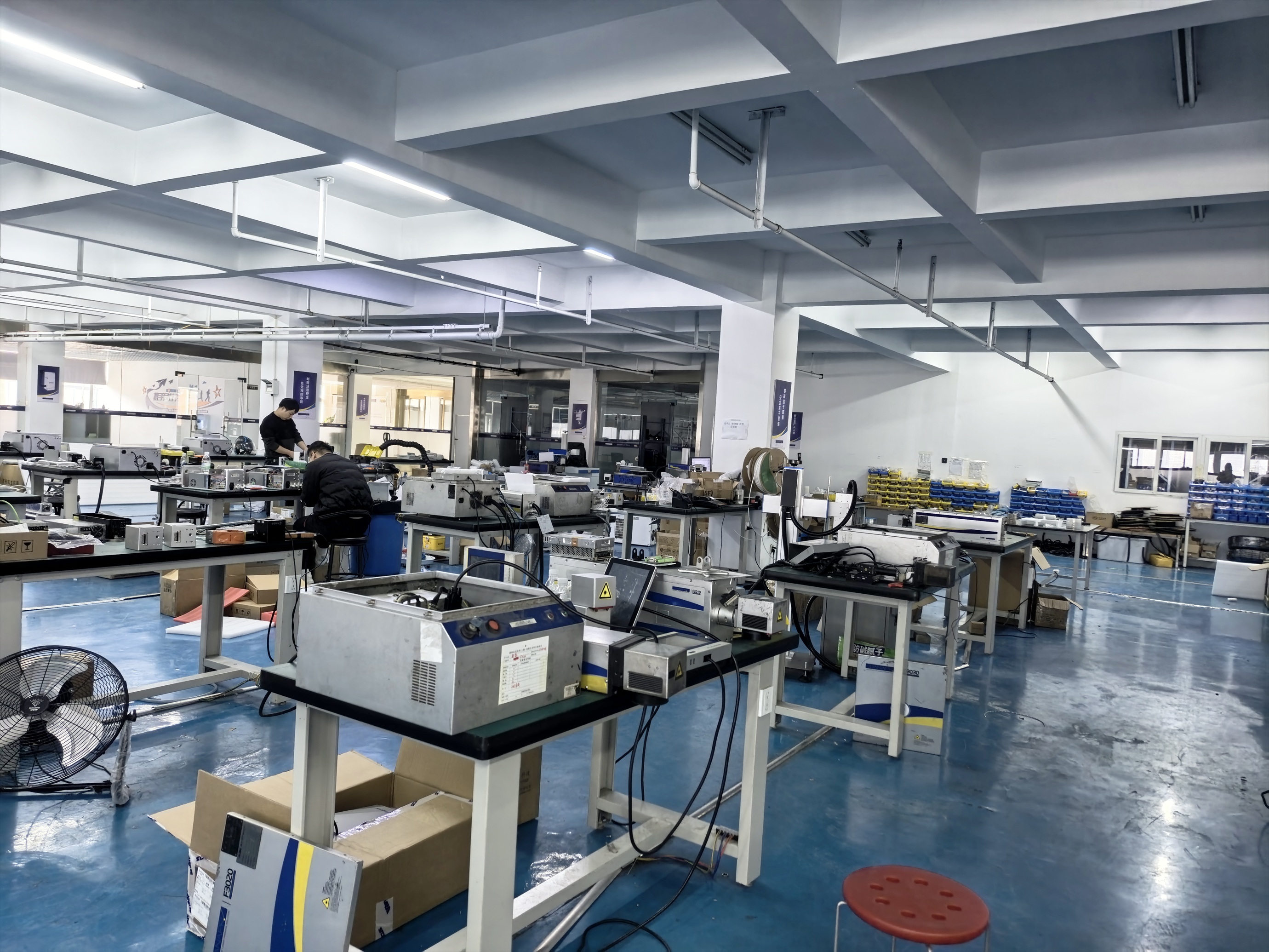 开云网站：2026年郑州UV高解析喷码机选型指南：把握标识技术变革甄选核心合作伙伴(图1)