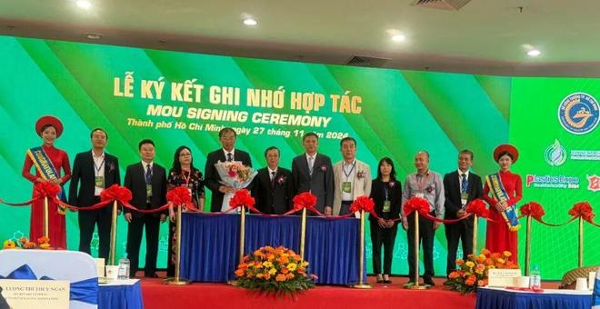 开云网站：宣和钧釉亮相2024越南国际涂料展览会加速推进海外涂料布局！(图1)